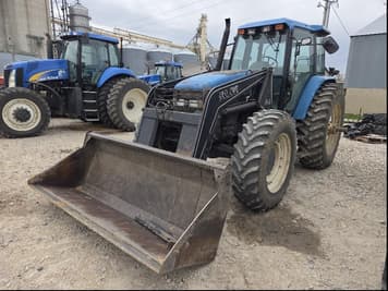 Main image New Holland 8560
